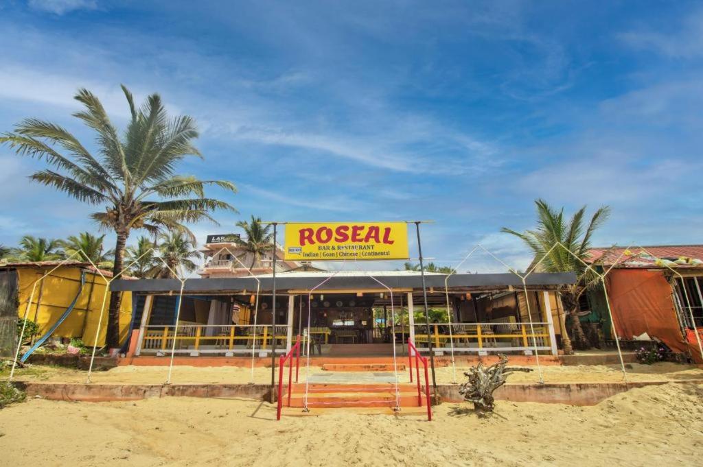 Φωτογραφία από το άλμπουμ του Roseal Beach Front σε Baga