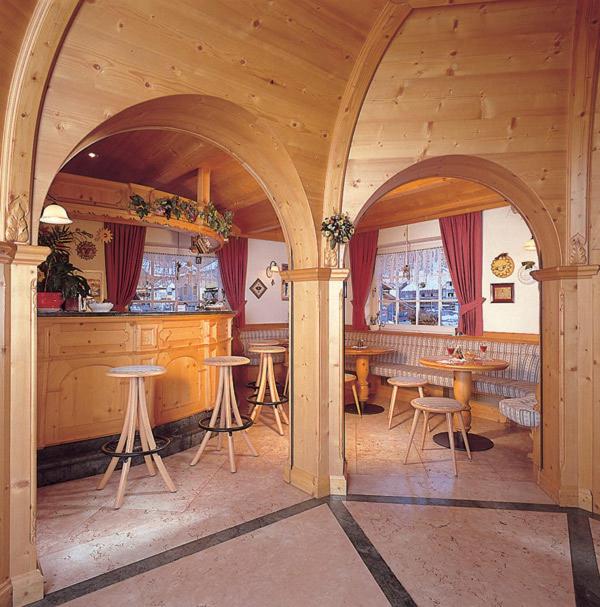 Restaurace v ubytování Hotel Garni Soreie