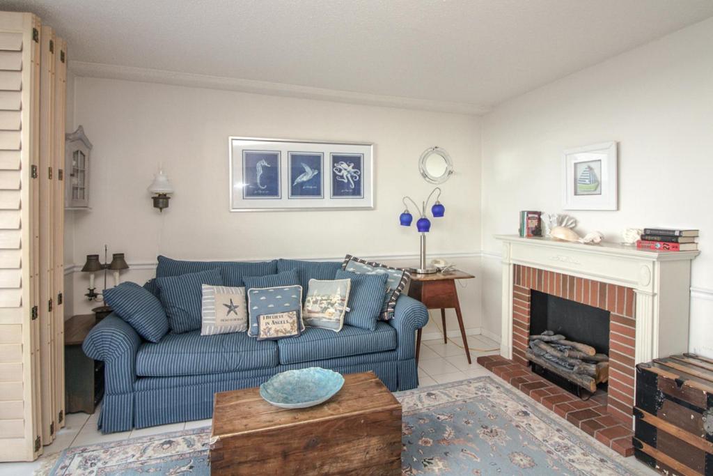 Posezení v ubytování Sea Colony - 201N Edgewater House Rd