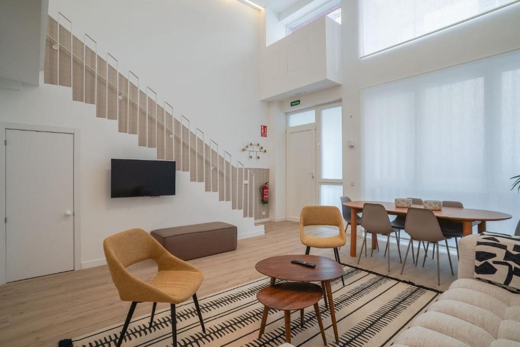 Modern duplex-3Bedrooms 3Bathrooms-Lavapiés