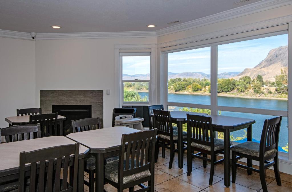 Riverland Inn & Suites - Resim 26