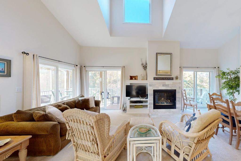 Χώρος καθιστικού στο Sea Colony - 56063 Pinewood Dr
