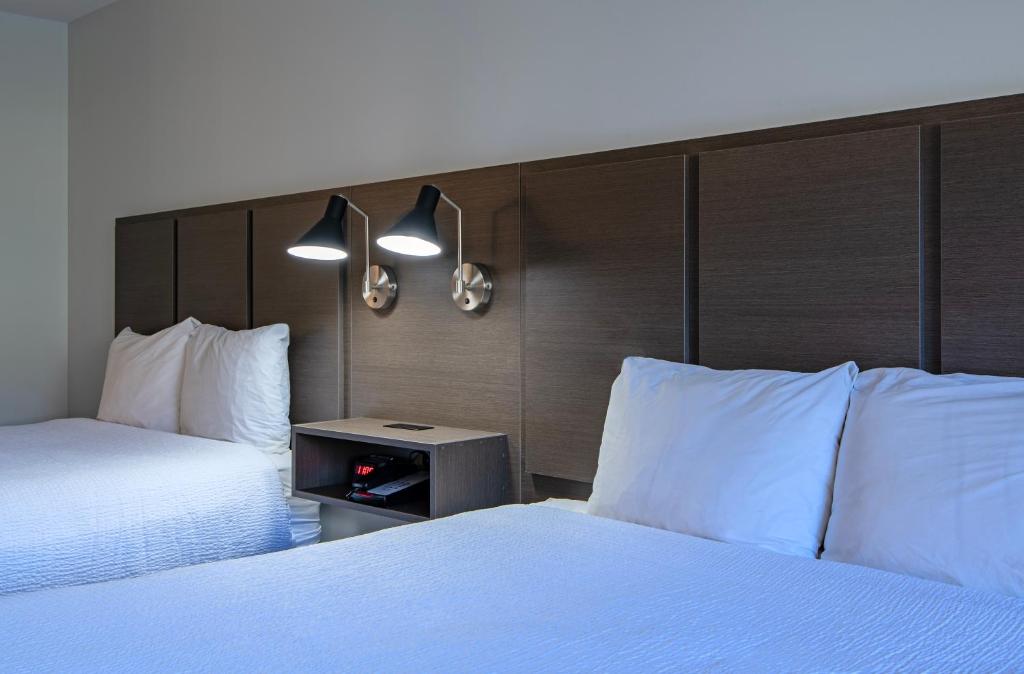 Riverland Inn & Suites - Resim 34