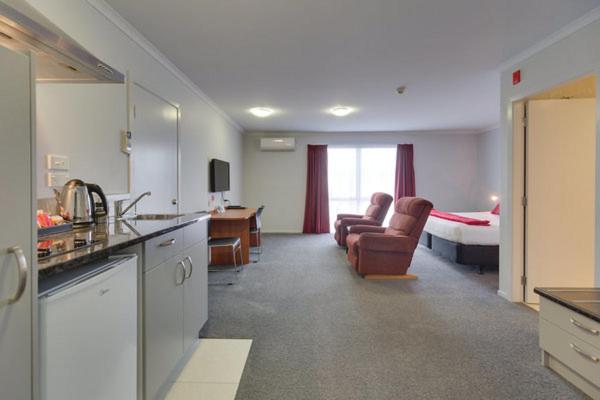 BKs Premier Motel Esplanade - Resim 9