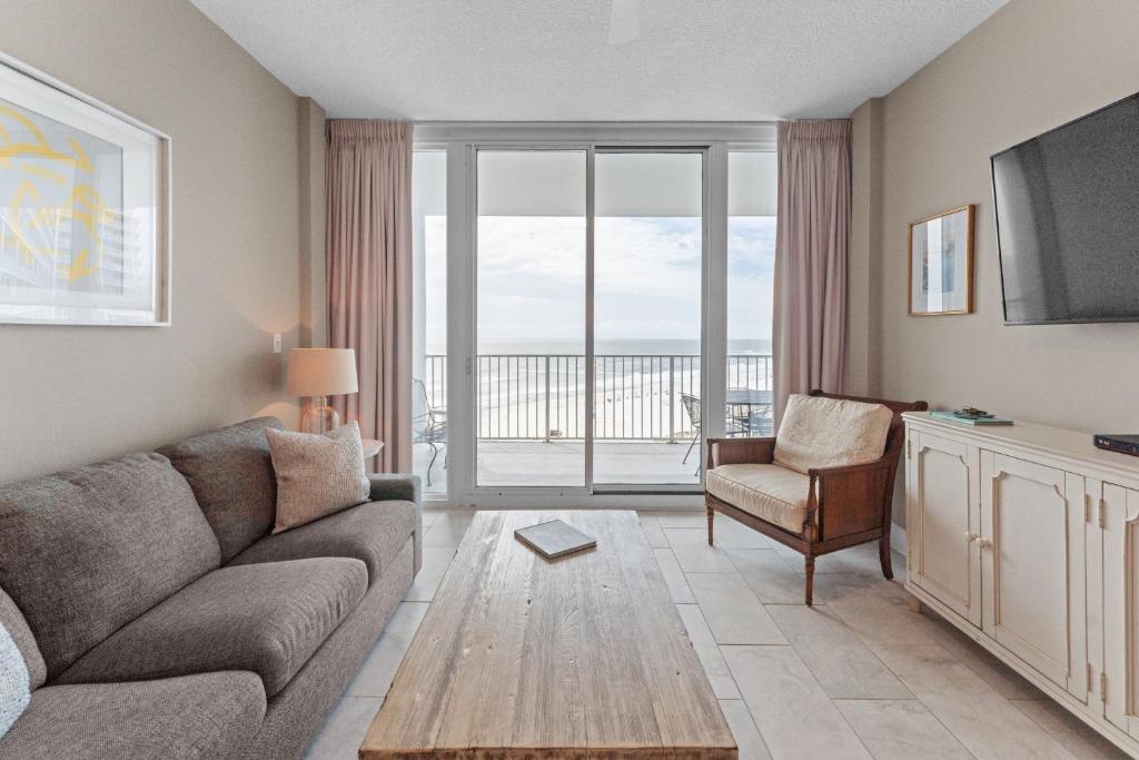 Posezení v ubytování Beautiful Gulf Front Condo - Lighthouse Condo #603