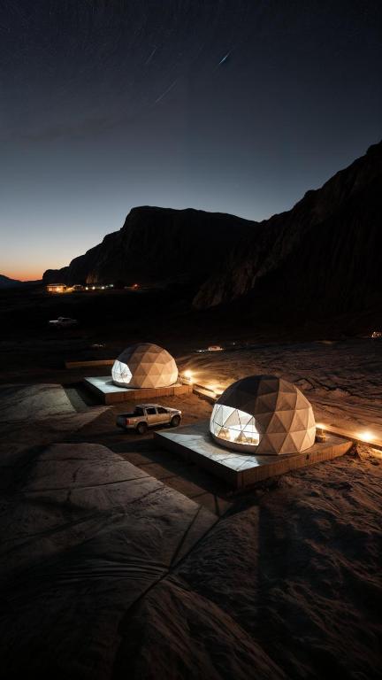 WADI RUM STAR LOTE LUXURY CAMp & BUBBLES ROOM