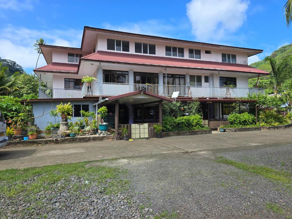 ファールにあるMih-Loue Huahine Lodge t1のギャラリーの写真