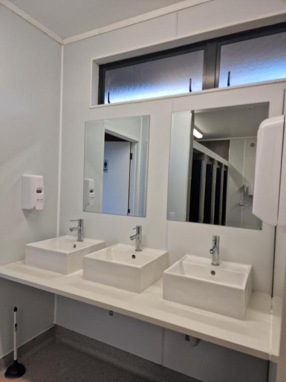 Palm Tree Apartments & backpackers - Resim 19