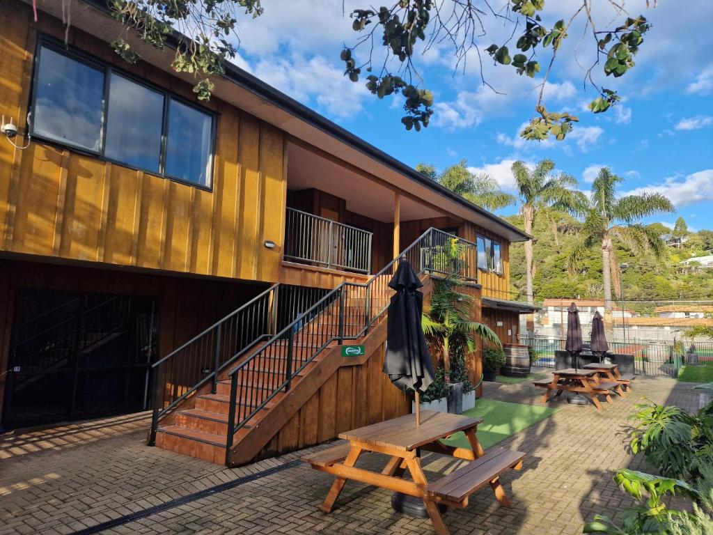 Palm Tree Apartments & backpackers - Resim 35