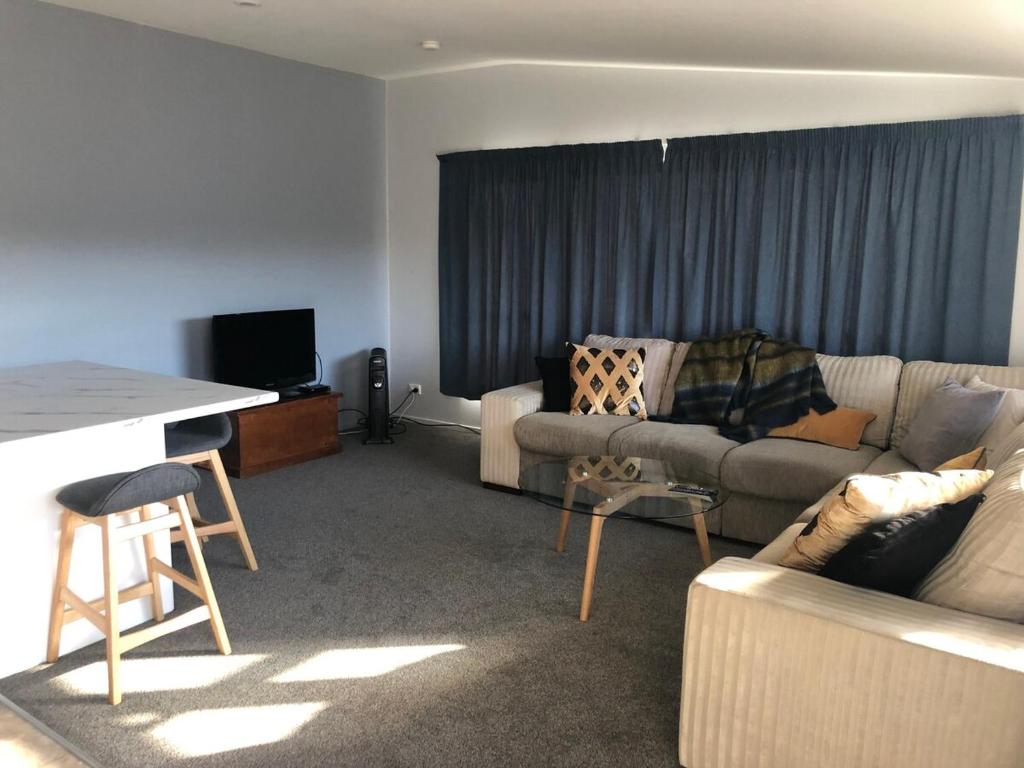 Χώρος καθιστικού στο South Bay Rest