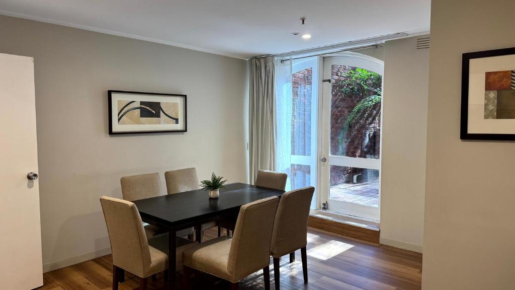 
2 Bedroom Pool Apartment
