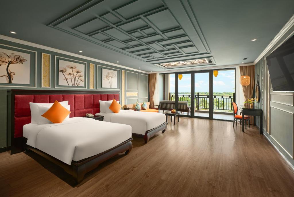 Suite Premium Nhìn Ra Sông