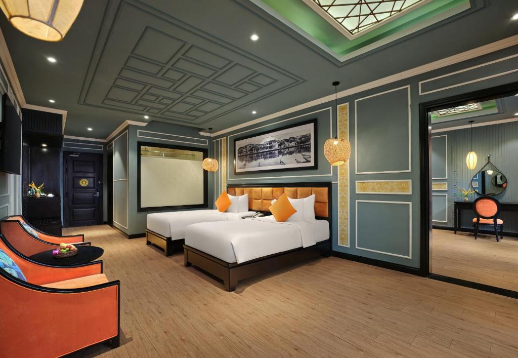 Phòng Deluxe Thông Nhau Qua Cửa Nối Có Ban Công