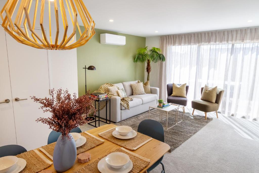 Kiwiana Gem Stylish Stay with Parking - Resim 18