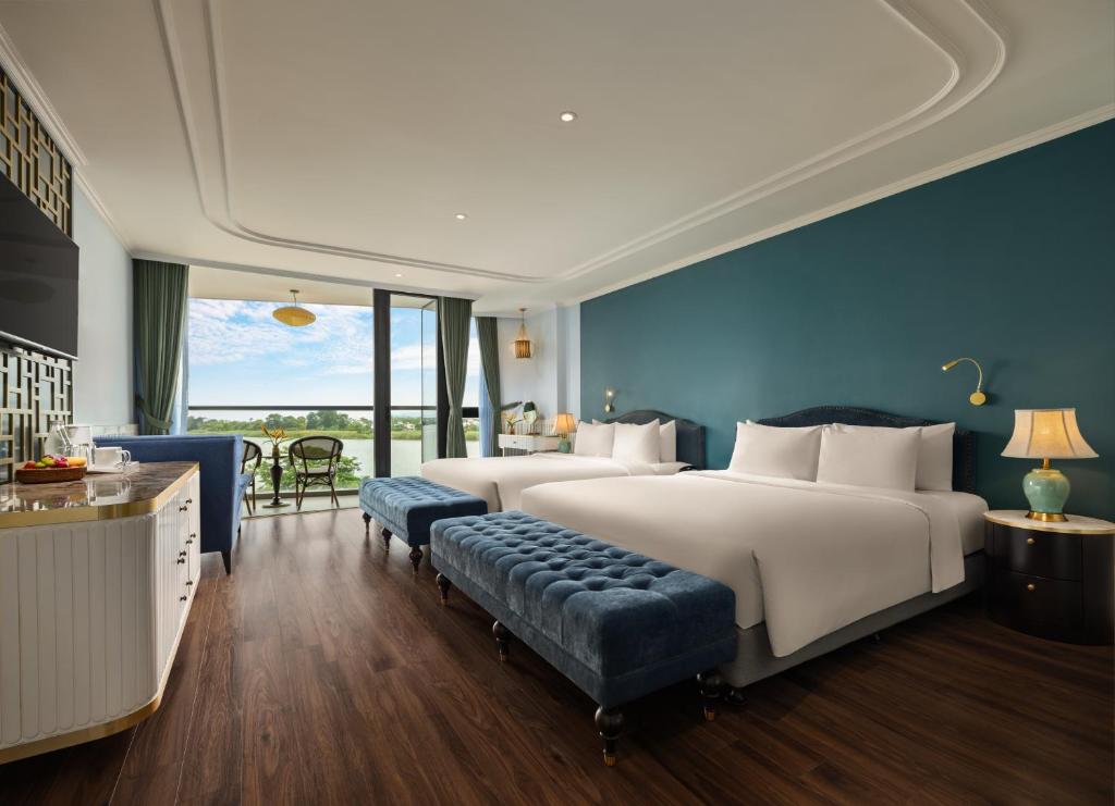 Suite Premier Junior Nhìn Ra Dòng Sông