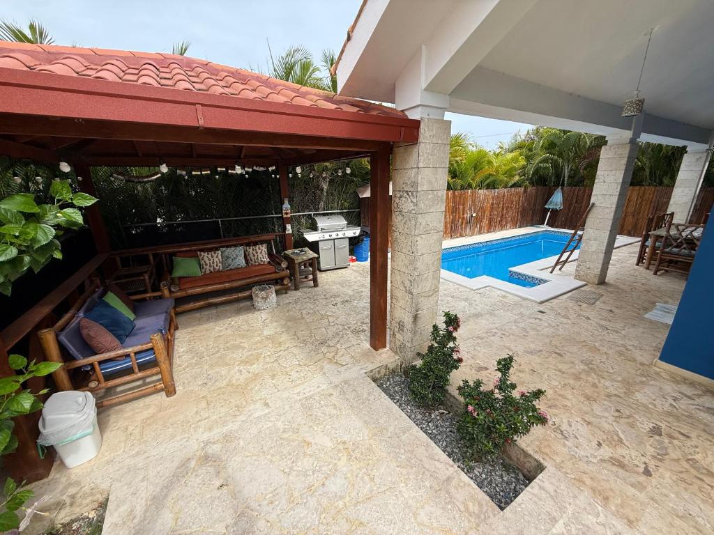 Hồ bơi trong/gần Villa en boca chica