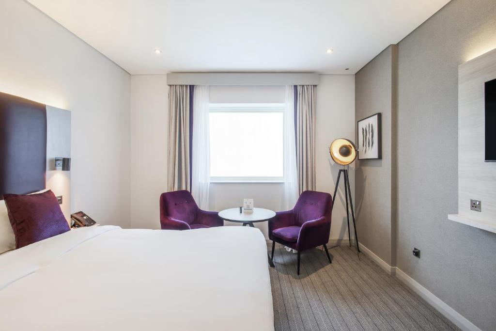 Premier Inn Abu Dhabi Capital Centre - Resim 41