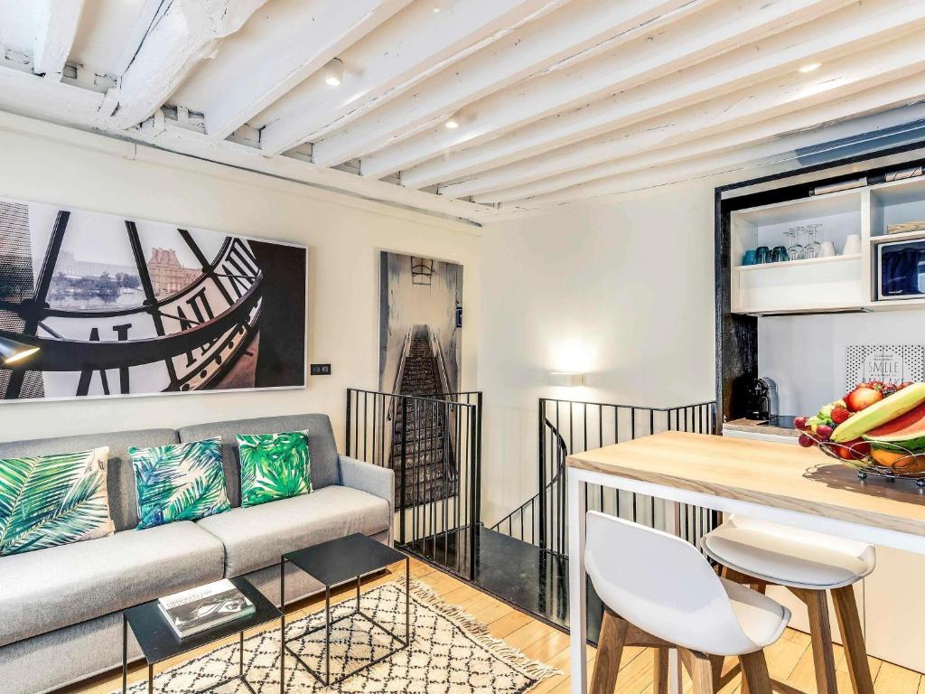 Χώρος καθιστικού στο Mercure Paris Opera Grands Boulevards