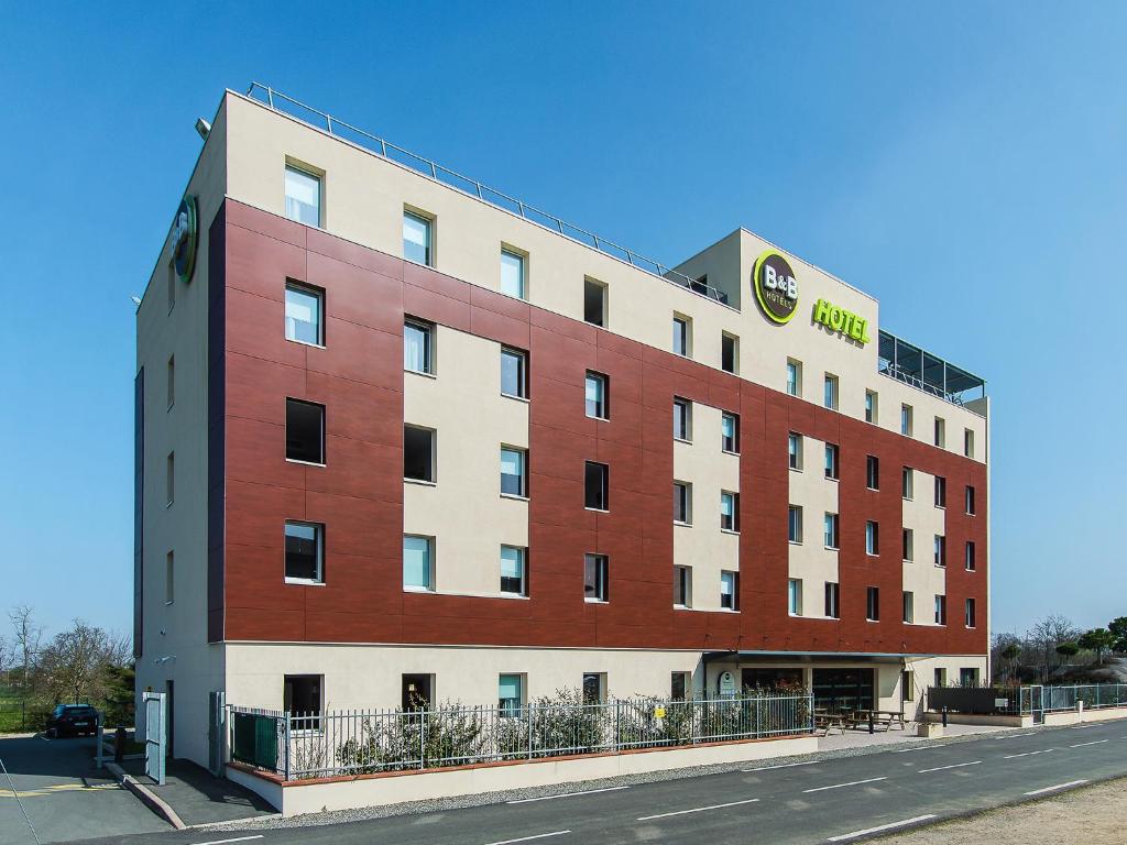 B&B HOTEL Toulouse Purpan Zénith - Resim 1