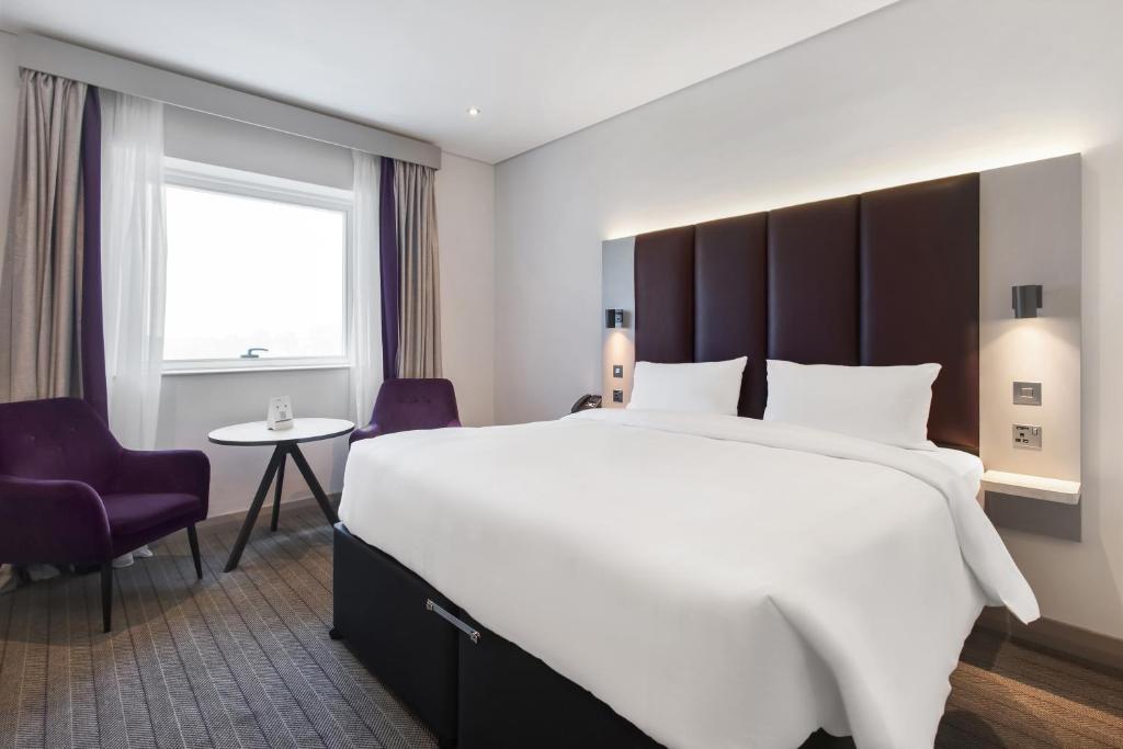 فضای داخلی Premier Inn Abu Dhabi Capital Centre در ابوظبی - تصویر ۳