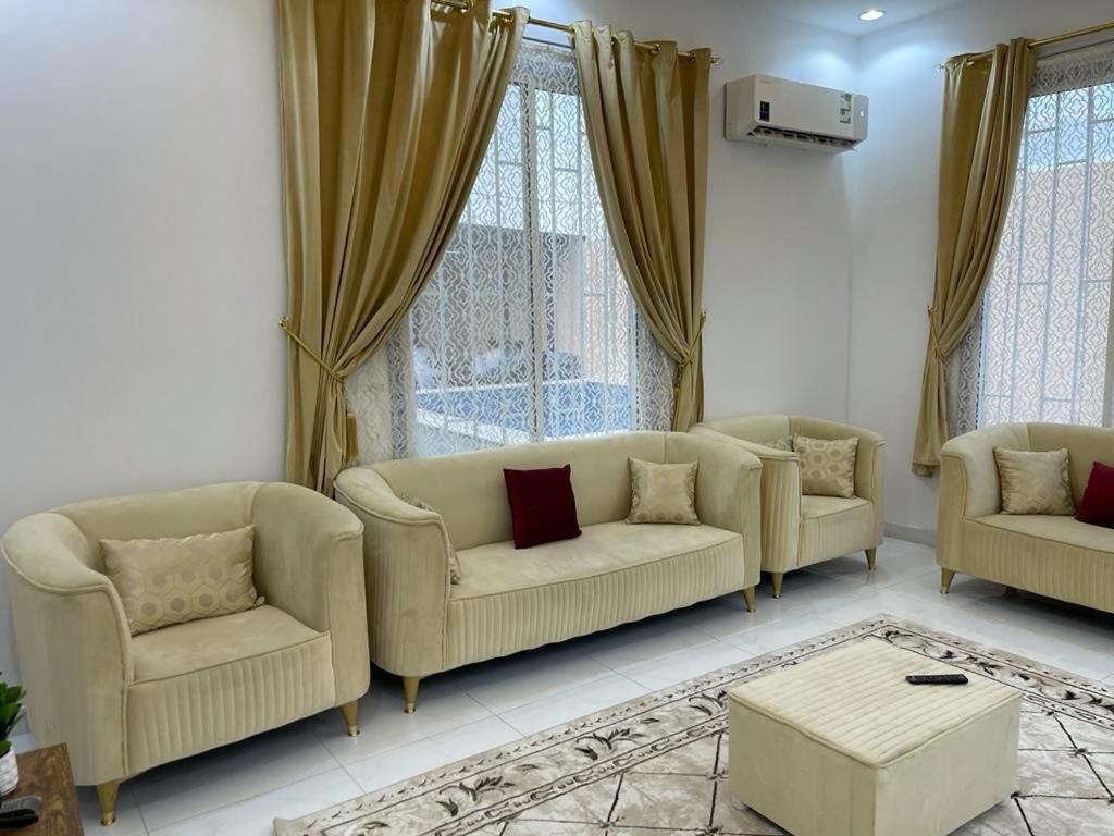 Imagen de la galería de شاليه الغيوم الفندقية, en Taif