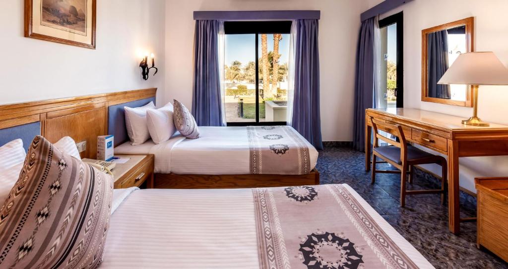 Pharaoh Azur Resort - 11