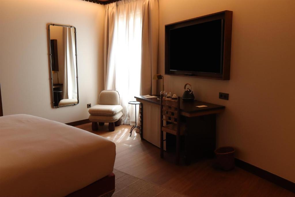 Palacio De Godoy Caceres, Curio Collection By Hilton - 15