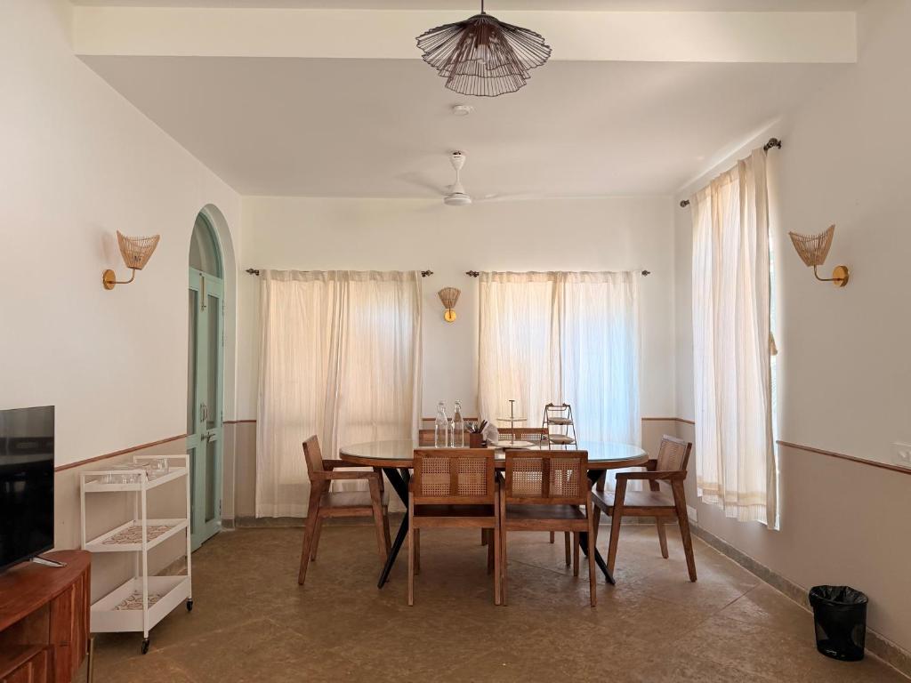 Fotografie z fotogalerie ubytování Love Story by Purple Door Villas v destinaci Siolim