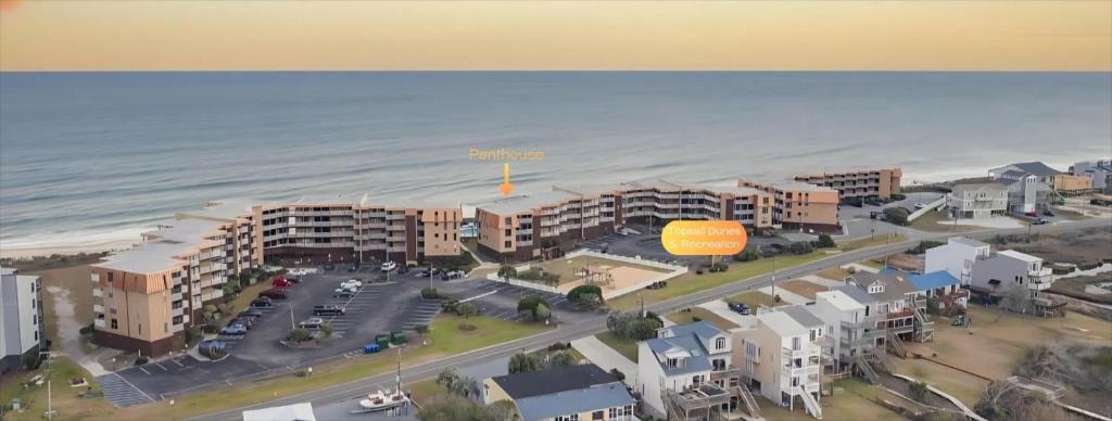 Chadwick AcresTopsail Dunes的城市的海景