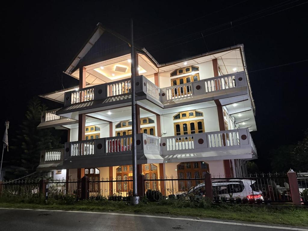 Το κτήριο όπου στεγάζεται  το δωμάτιο σε οικογενειακή κατοικία