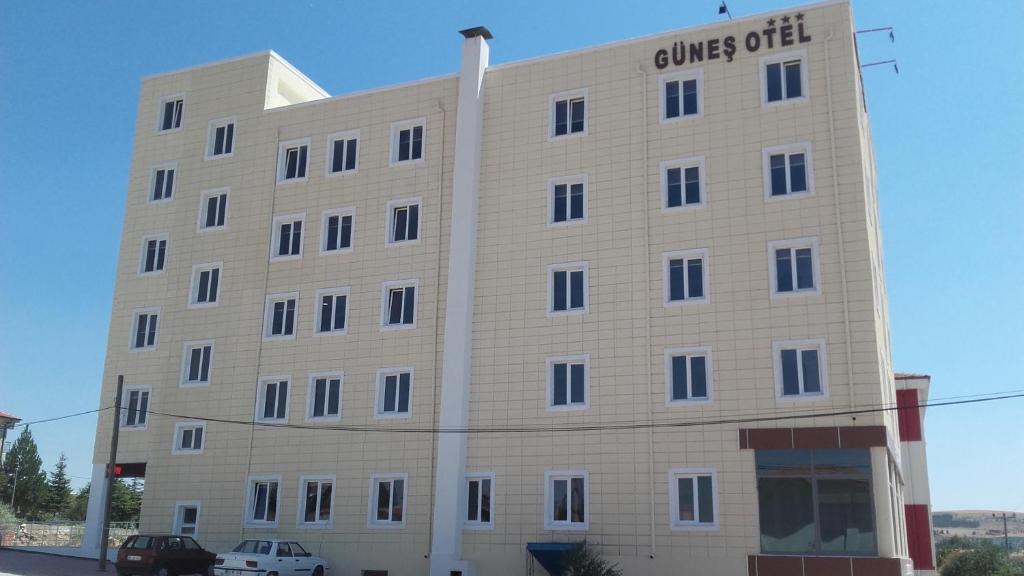 Gunes Hotel - Housity