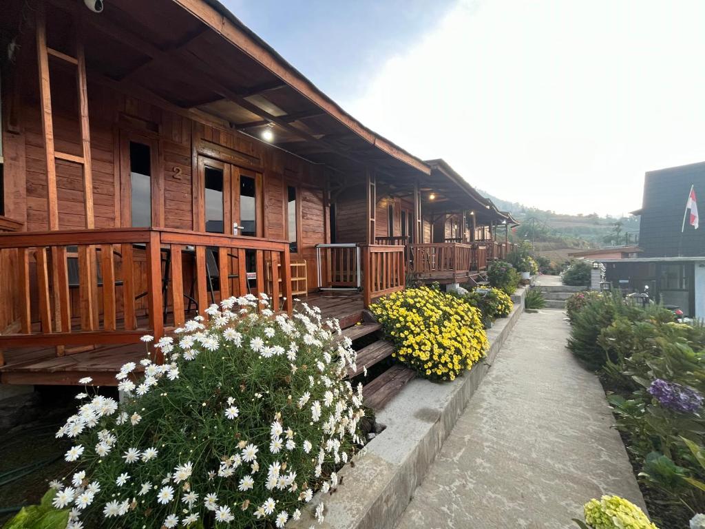 Fotografie z fotogalerie ubytování Florinsa cabin house v destinaci Diyeng