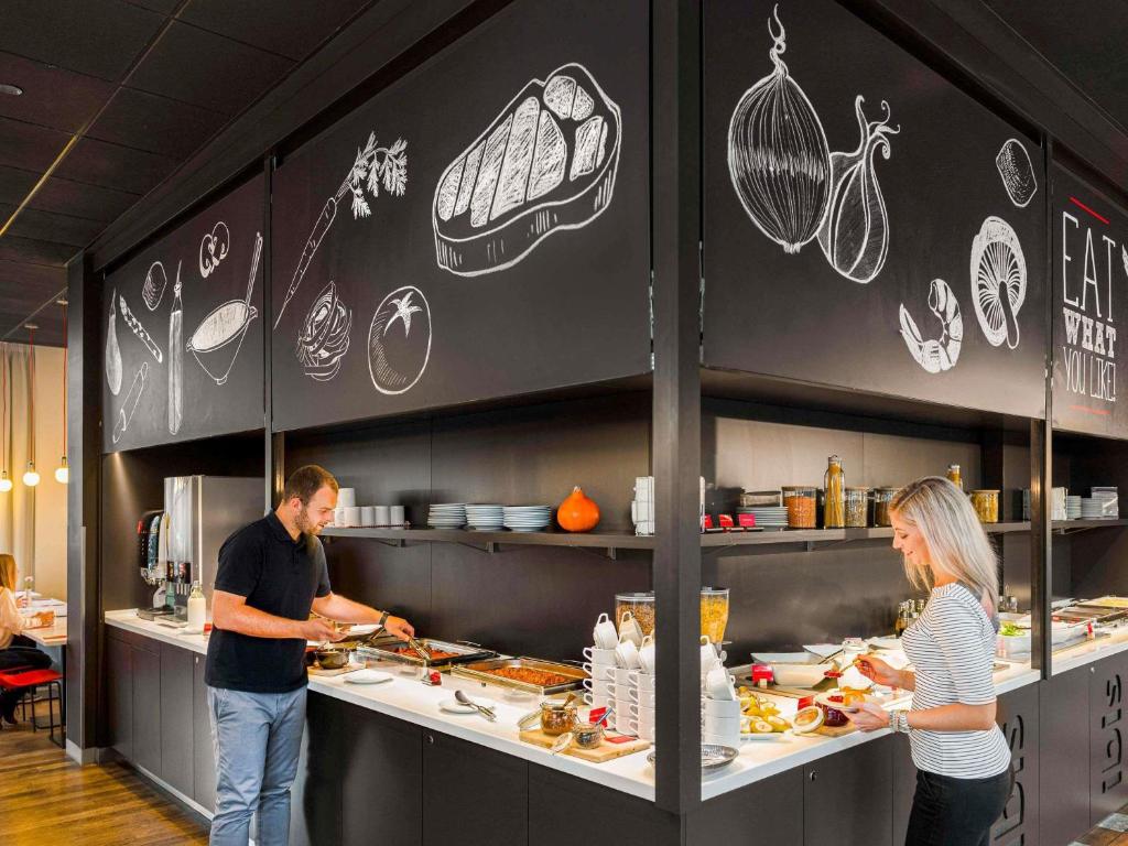 Ibis Praha Mala Strana - Resim 17