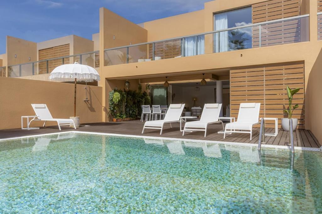 SALGADOS BEACH VILLA by My Algarve Rentals