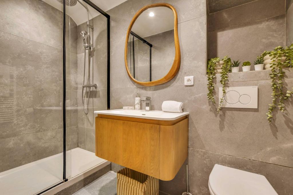 BEAUFITUL APMT - AC -2BR-6P- NOTRE DAME