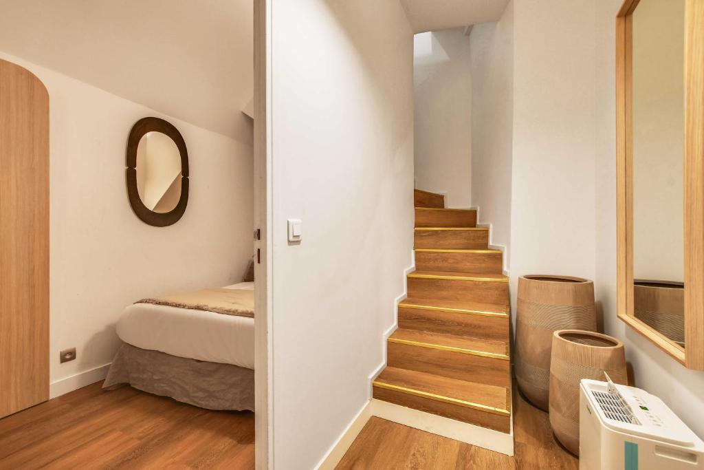 BEAUFITUL APMT - AC -2BR-6P- NOTRE DAME