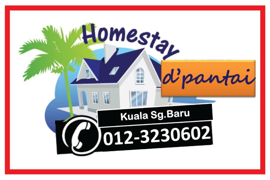 una foto de una casa con una palmera y un cartel en D'Pantai Homestay Kuala Sg. Baru, en Melaka