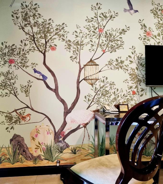 Focal Local Bed & Breakfast - 12