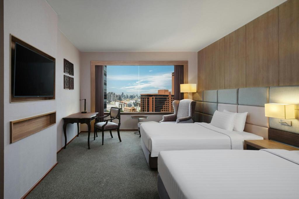 
Advantage Room with Two Queen Beds and City View
