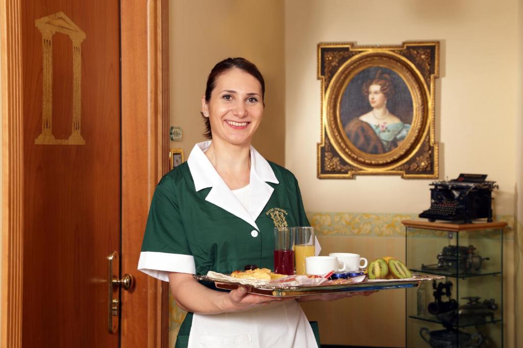 Hosté ubytování Colonna Hotel