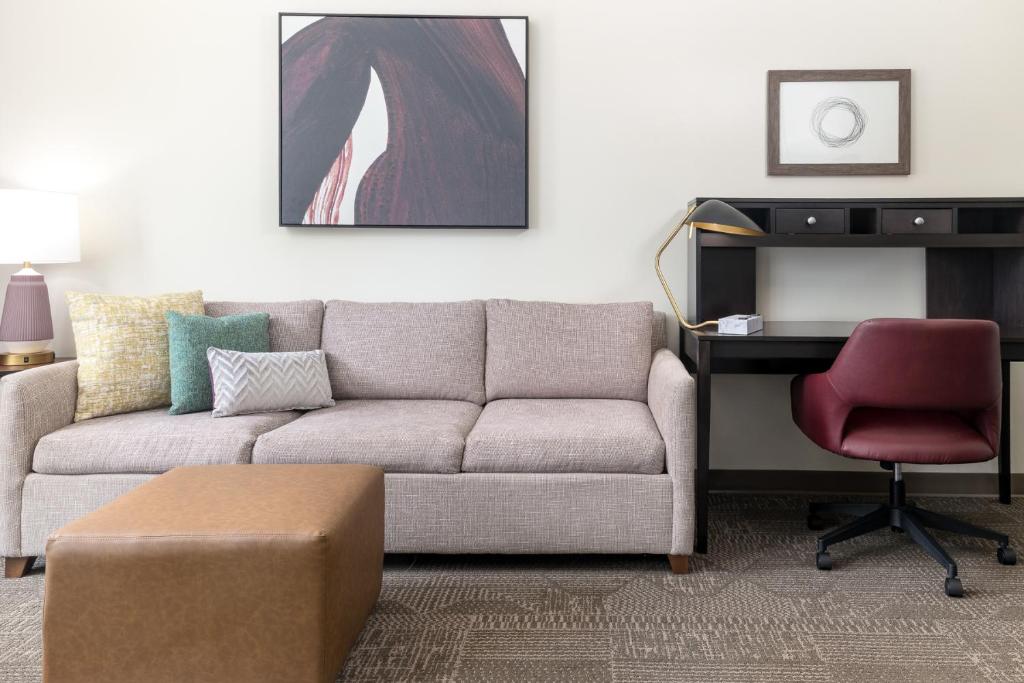 Staybridge Suites Denver - Central Park by IHG - Suite Estudio