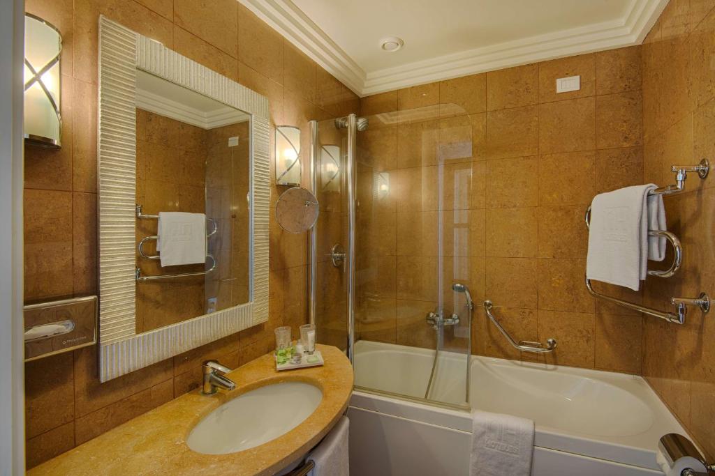 NH Catania Parco degli Aragonesi - Resim 43