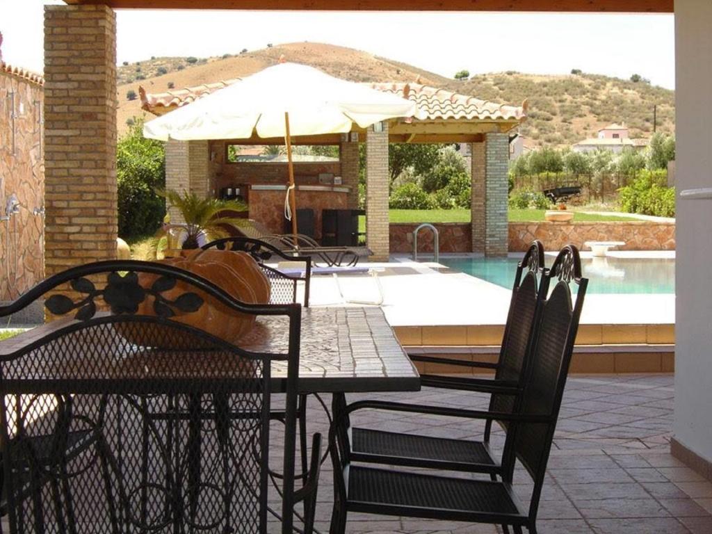 Bazén v ubytovaní Ermioni Villas alebo v jeho blízkosti