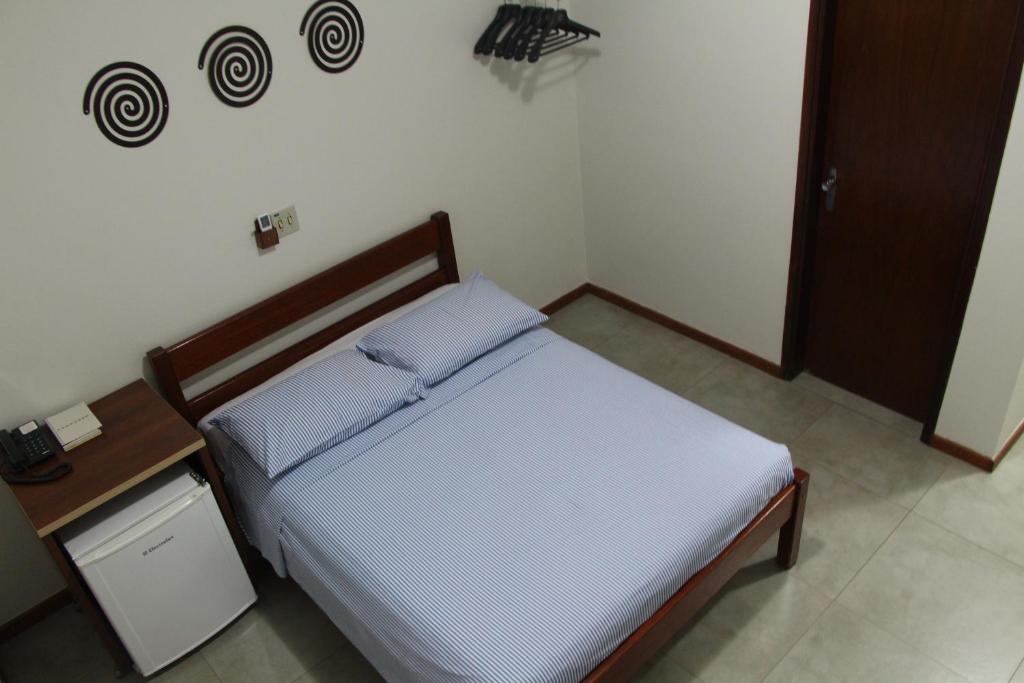  Paradise Hotel