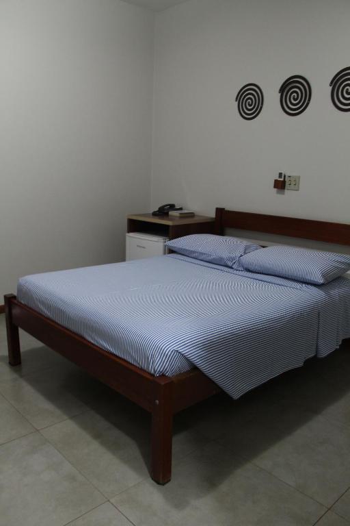  Paradise Hotel