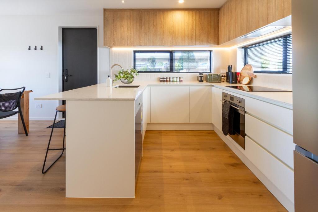 Walk In, Unwind & Feel Right at Home