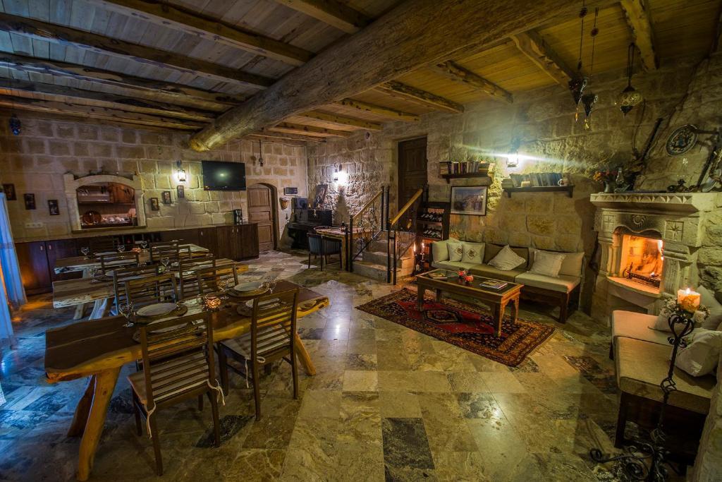 Posezení v ubytování Assiana Cave Hotel