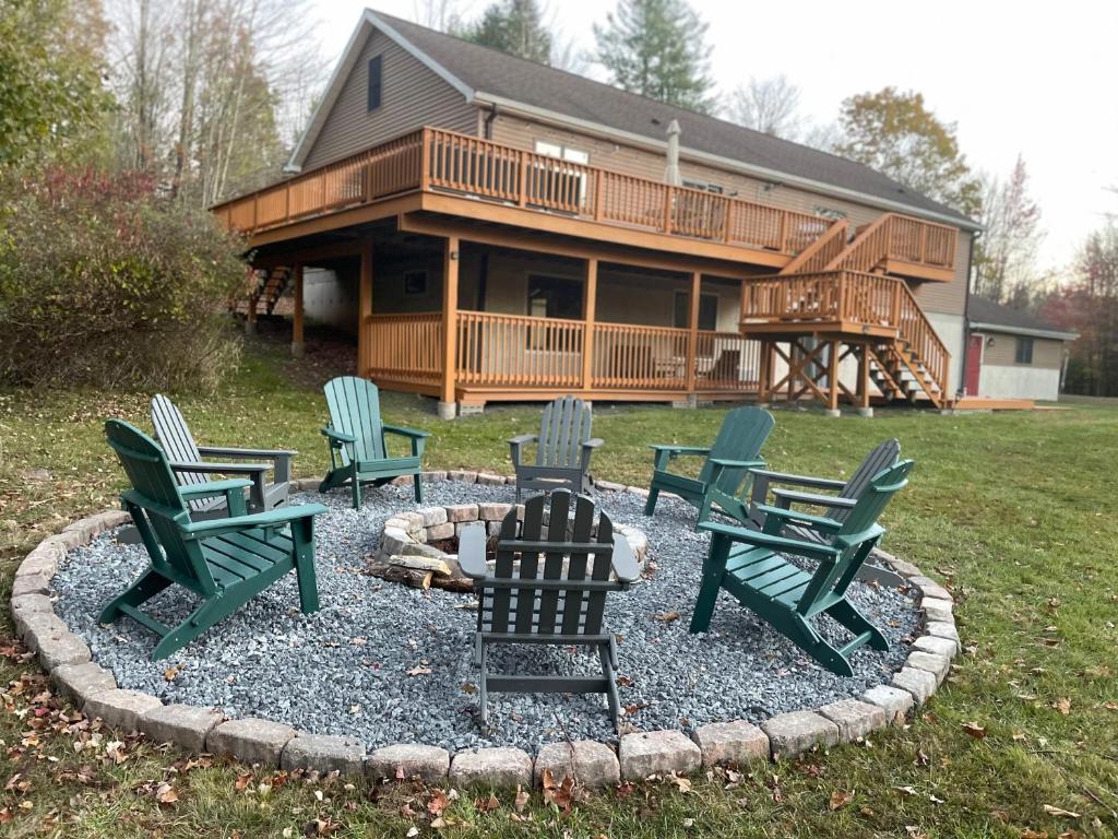 Το κτήριο όπου στεγάζεται  η παραθεριστική κατοικία