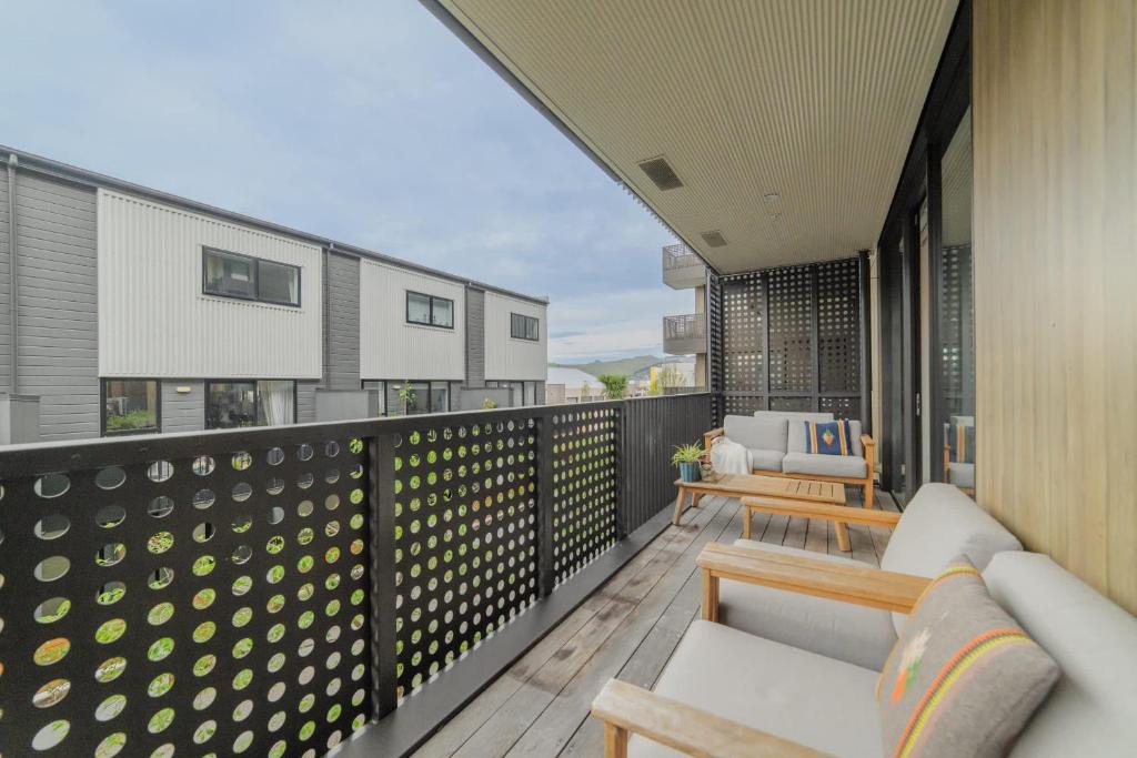 2BR City Escape on Welles Street - Resim 33