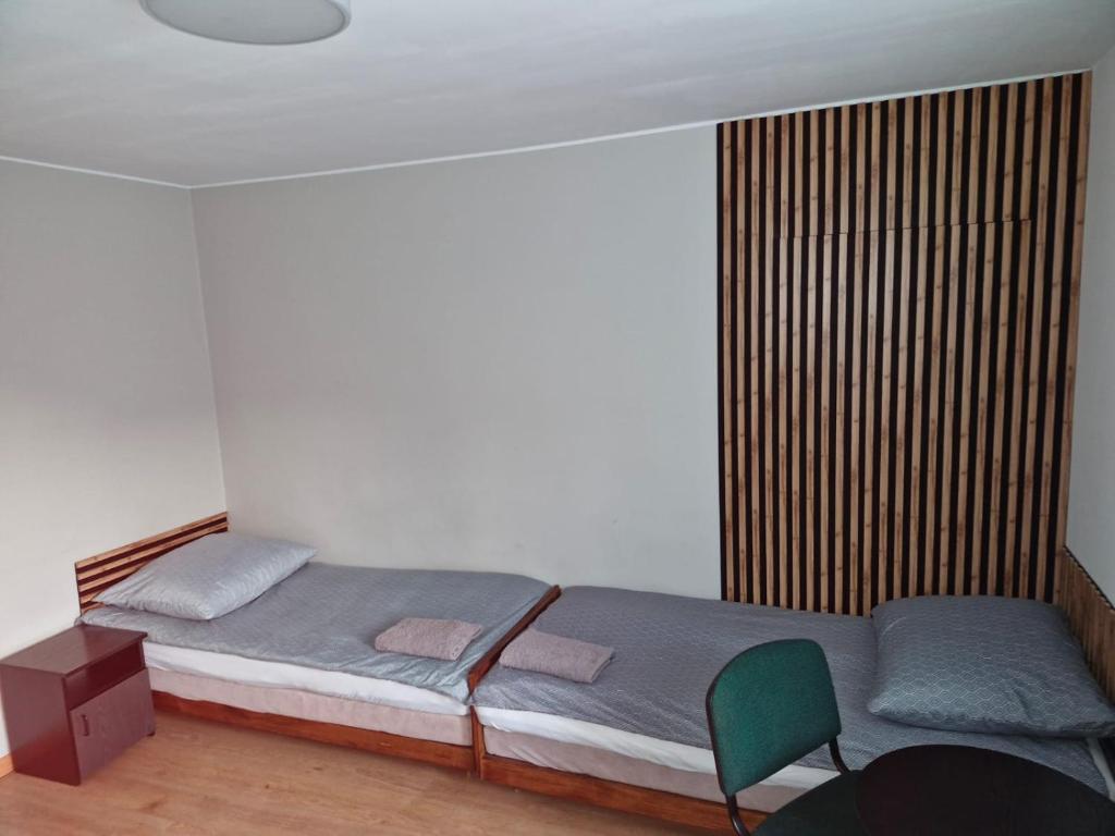 Usługi Noclegowe i Gastronomiczne dla Ludności Robert Mielcarek - Habitación Triple Con Baño Privado Externo